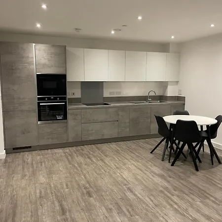 Luxurious 2 Bedroom Apartment